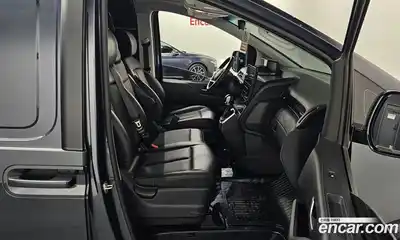 Hyundai Staria 2023 2.2 Автомат в Москве № 518636, миниатюра 11