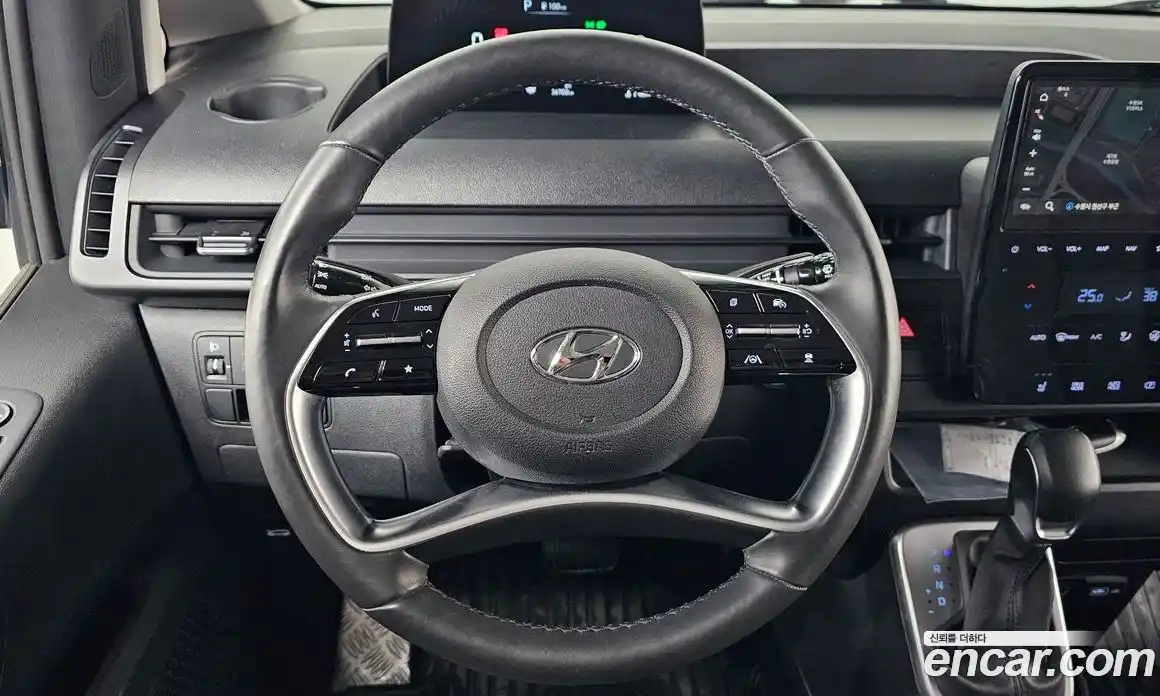 Hyundai Staria 2023 2.2 Автомат в Москве № 518636, фото 13