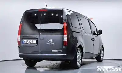 Hyundai Staria 2023 2.2 Автомат в Москве № 518636, миниатюра 2