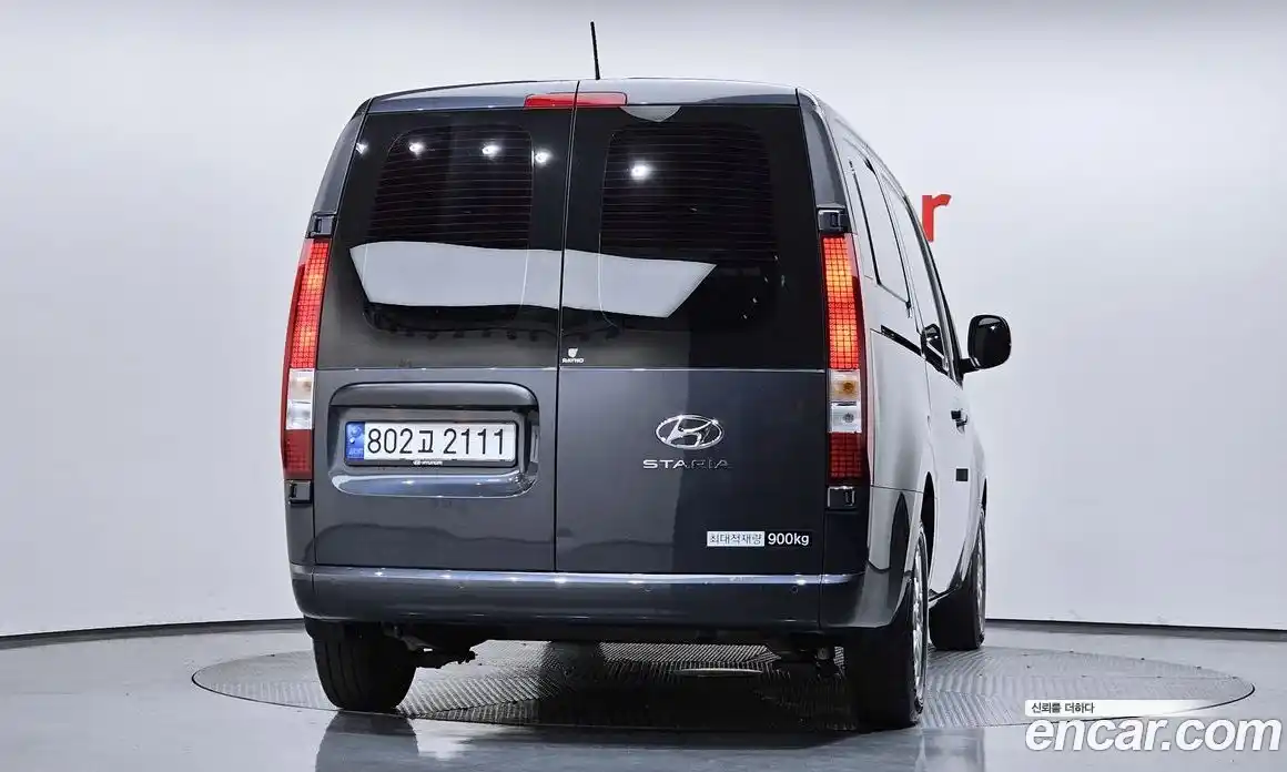 Hyundai Staria 2023 2.2 Автомат в Москве № 518636, фото 4