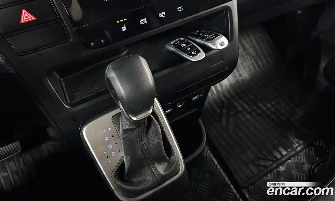 Hyundai Staria 2023 2.2 Автомат в Москве № 518636, фото 9