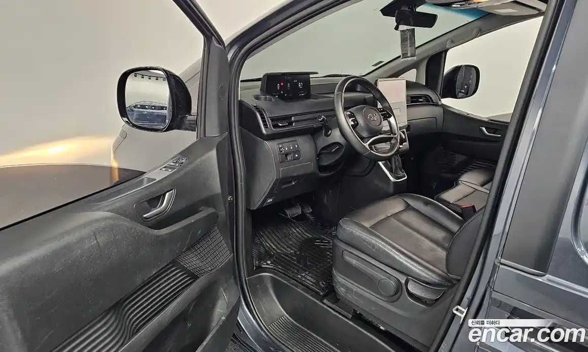 Hyundai Staria 2023 2.2 Автомат в Москве № 518636, фото 10