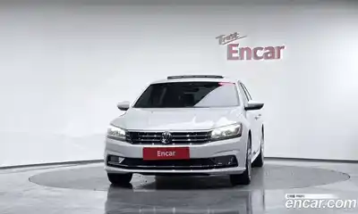 Volkswagen Passat 2018 2.0 Автомат в Москве № 519503, миниатюра 2