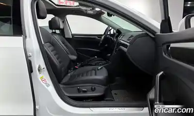 Volkswagen Passat 2018 2.0 Автомат в Москве № 519503, миниатюра 9