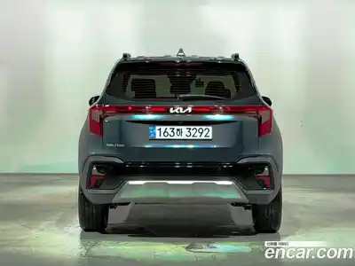 Kia Seltos 2024 1.6 Автомат в Москве № 519707, миниатюра 9