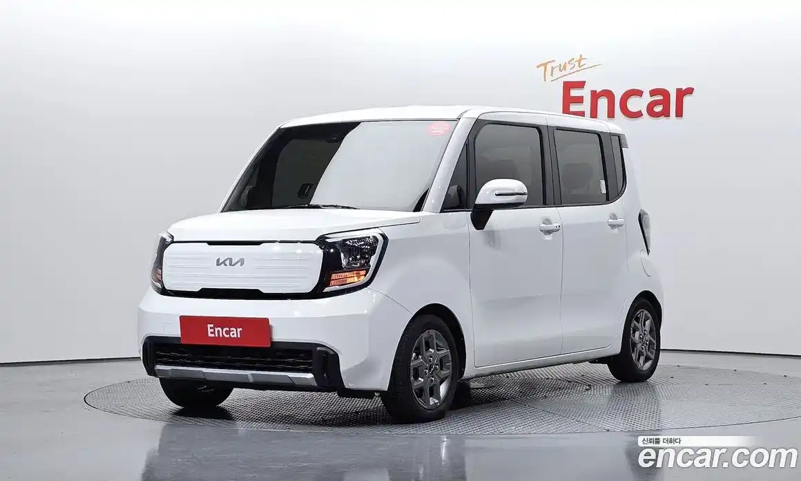 Kia Ray 2023 1.0 Автомат в Москве № 519920, фото 1