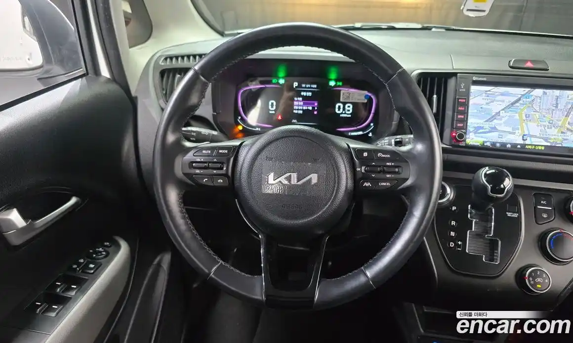 Kia Ray 2023 1.0 Автомат в Москве № 519920, фото 13