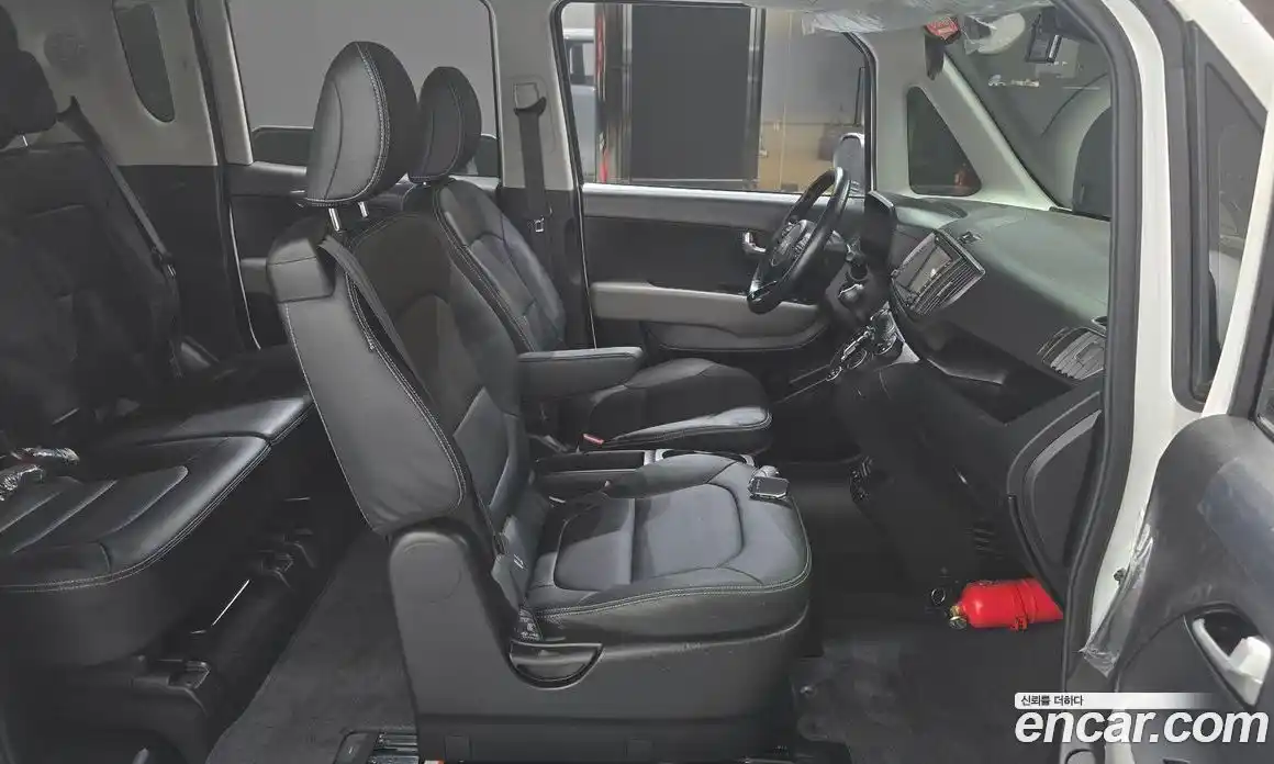 Kia Ray 2023 1.0 Автомат в Москве № 519920, фото 10