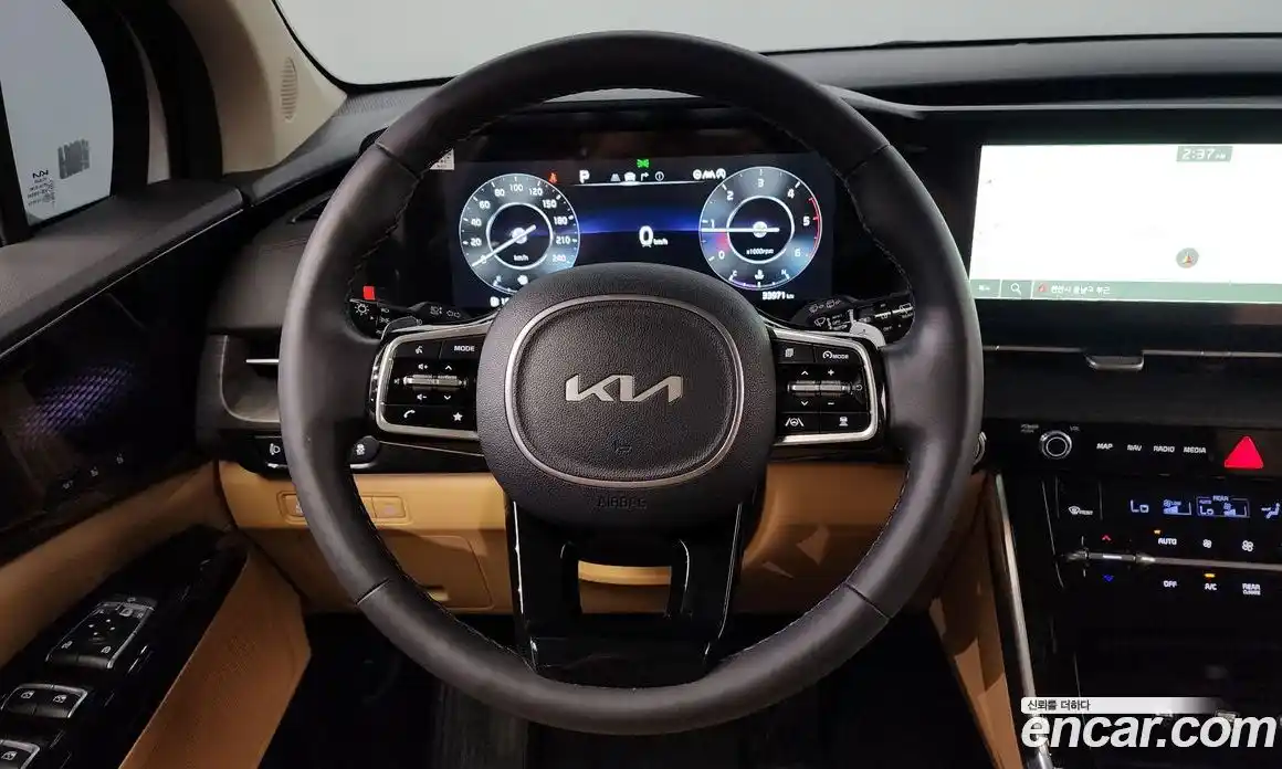 Kia Canival 2023 2.2 Автомат в Москве № 522023, фото 14