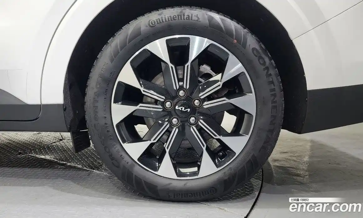 Kia Canival 2023 2.2 Автомат в Москве № 522023, фото 5