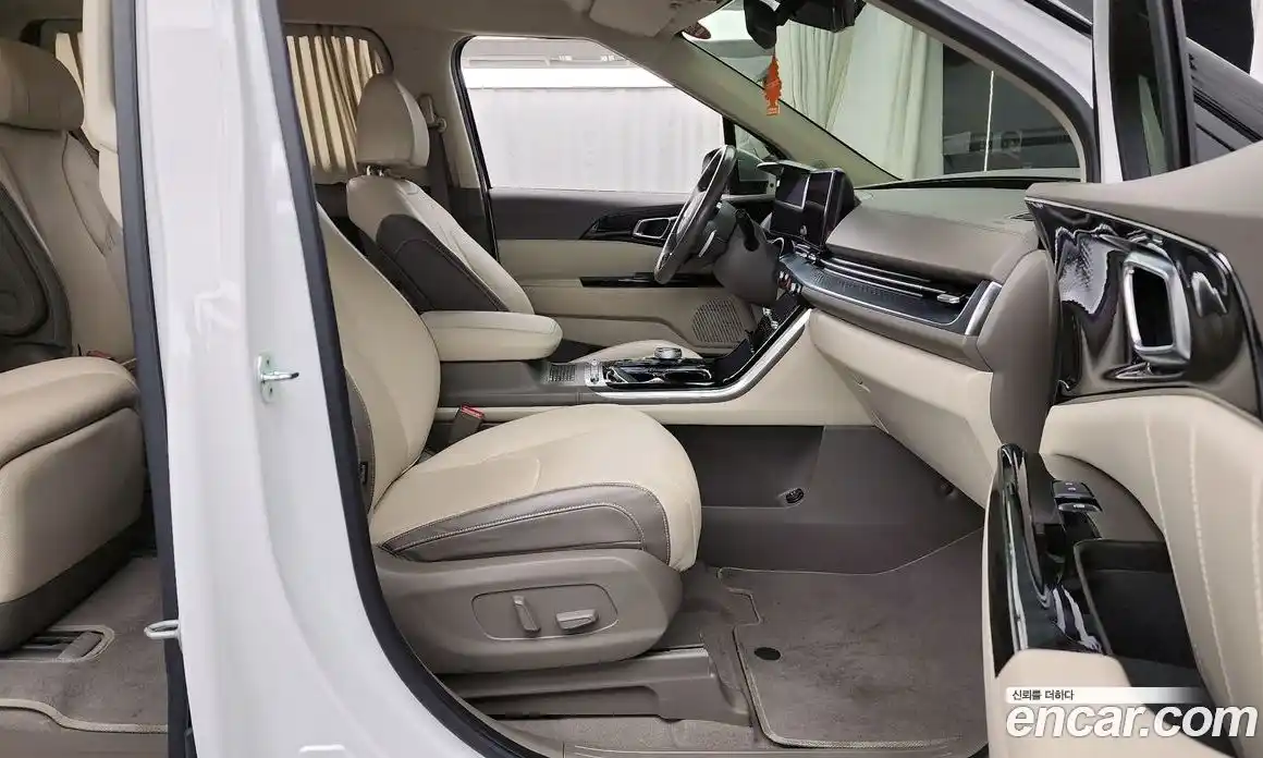 Kia Canival 2021 3.5 Автомат в Москве № 522952, фото 11