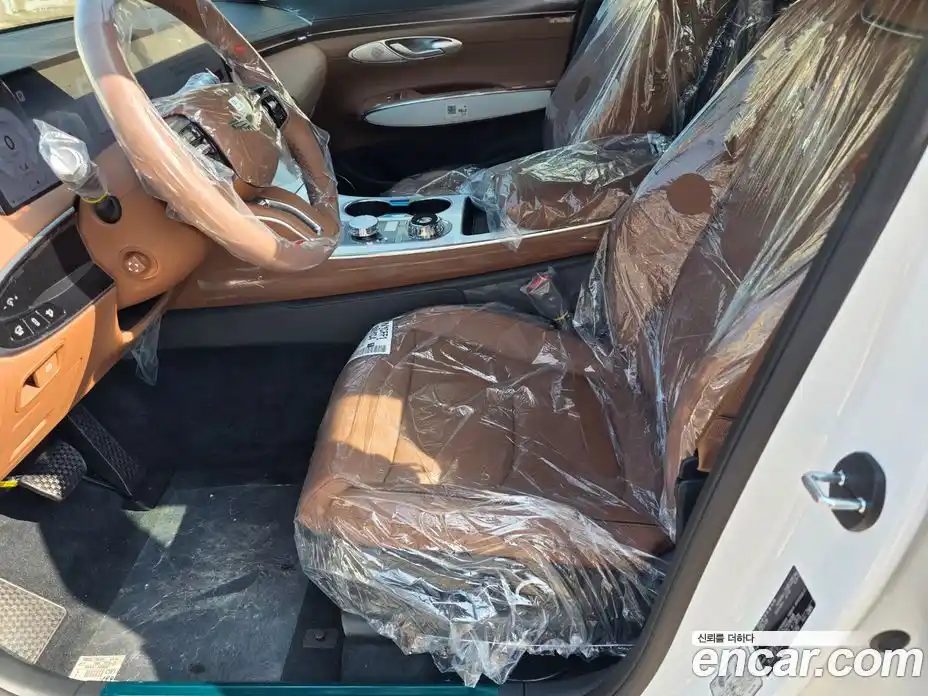 Genesis GV70 2025 2.5 Автомат в Москве № 523124, фото 14