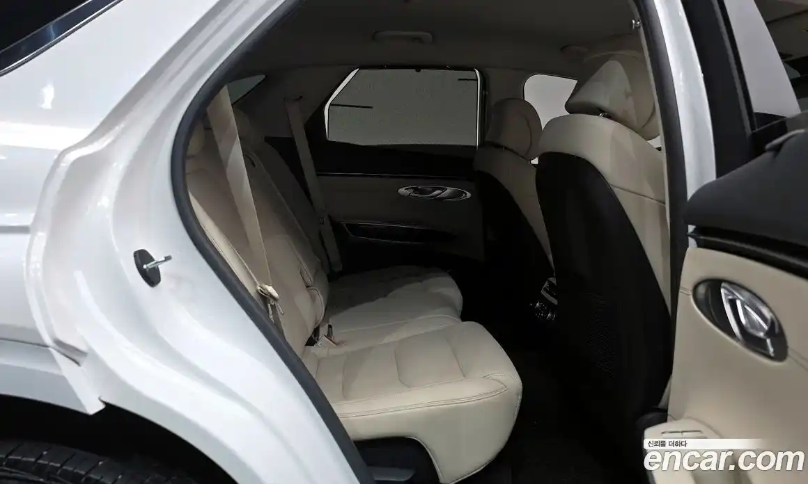 Genesis GV70 2023 2.5 Автомат в Москве № 523705, фото 11