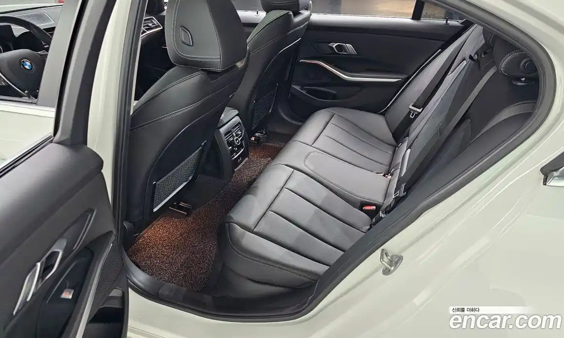 BMW 3-Series 2022 2.0 Автомат в Москве № 525898, фото 12