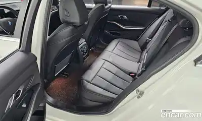 BMW 3-Series 2022 2.0 Автомат в Москве № 525898, миниатюра 12