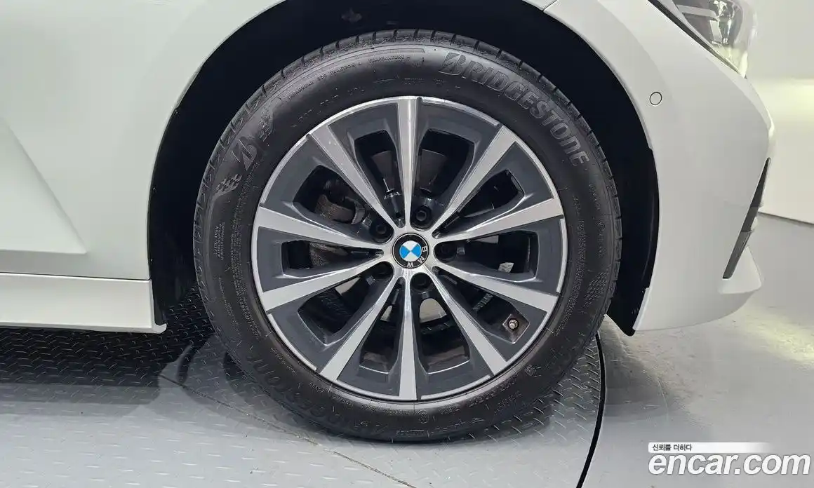 BMW 3-Series 2022 2.0 Автомат в Москве № 525898, фото 5