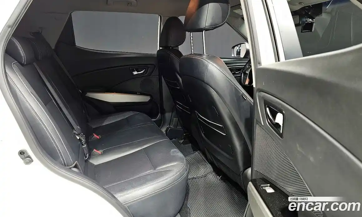 SsangYong TIBOLI 2016 1.6 Автомат в Москве № 526327, фото 11