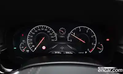 BMW 5-Series 2019 2.0 Автомат в Москве № 526610, миниатюра 8