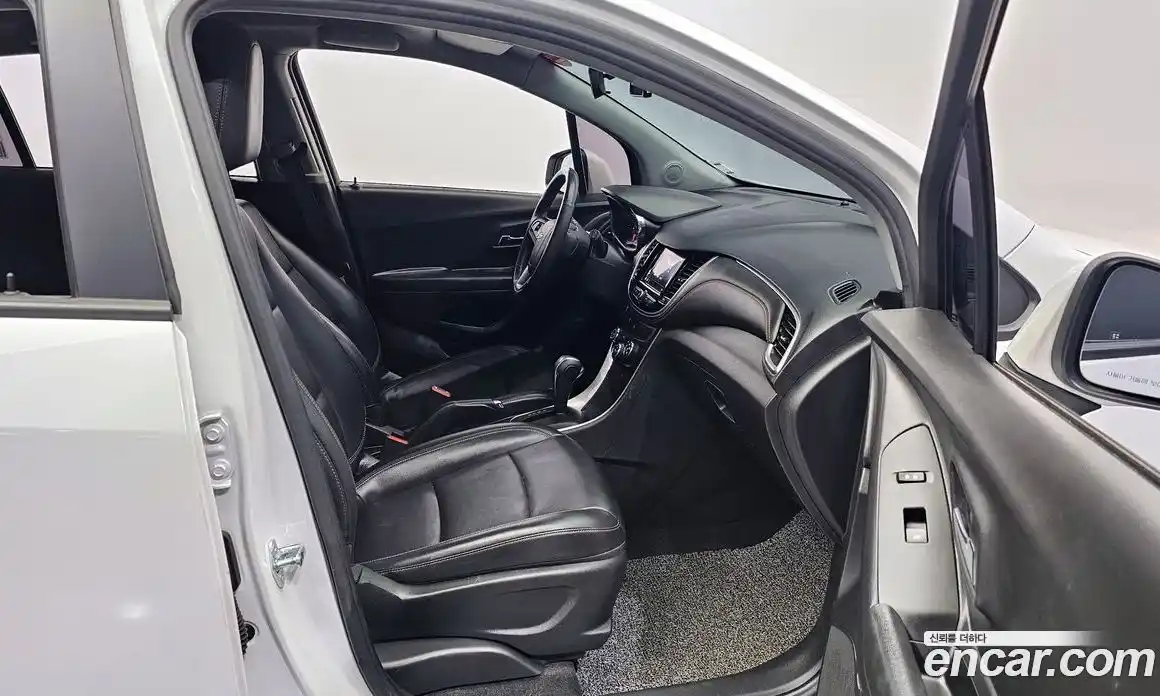 Chevrolet Trax 2021 1.6 Автомат в Москве № 528255, фото 11