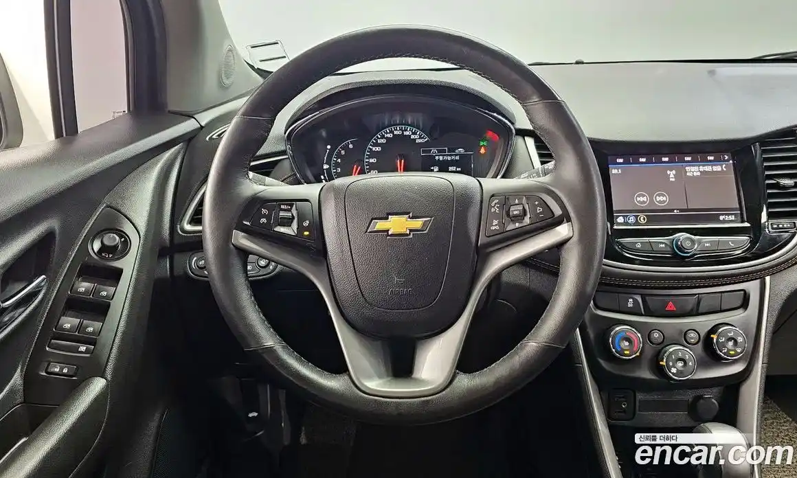 Chevrolet Trax 2021 1.6 Автомат в Москве № 528255, фото 13