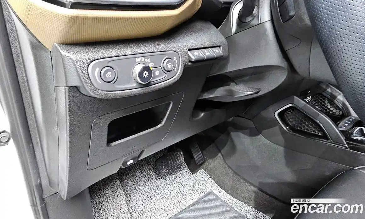 Chevrolet TrailBlazer 2021 1.3 Автомат в Москве № 528656, фото 18