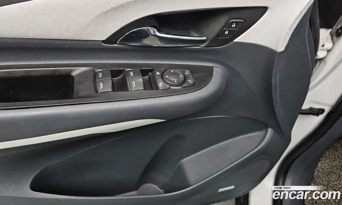 Chevrolet Bolt EV 2019 0.2 Автомат в Москве № 528671, фото 17