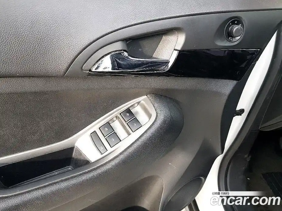 Chevrolet Orlando 2012 2.0 Автомат в Москве № 528812, фото 10