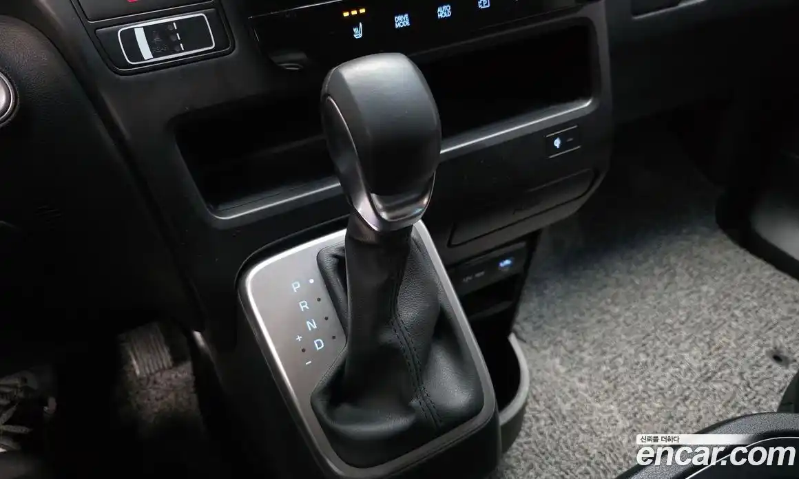 Hyundai Staria 2025 2.2 Автомат в Москве № 529656, фото 8