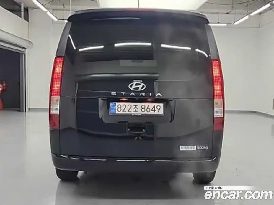 Hyundai Staria 2025 3.5 Автомат в Москве № 529855, фото 3