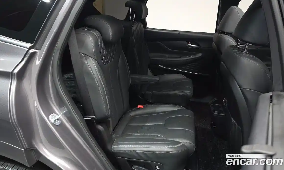 Hyundai Santa Fe 2023 2.5 Автомат в Москве № 530902, фото 12