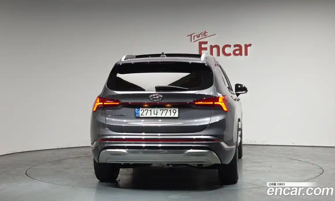 Hyundai Santa Fe 2023 2.5 Автомат в Москве № 530902, фото 4