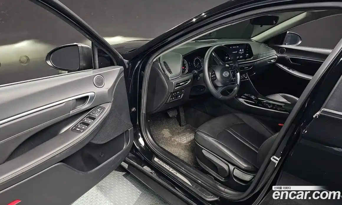 Hyundai Sonata 2022 2.0 Автомат в Москве № 531288, фото 11