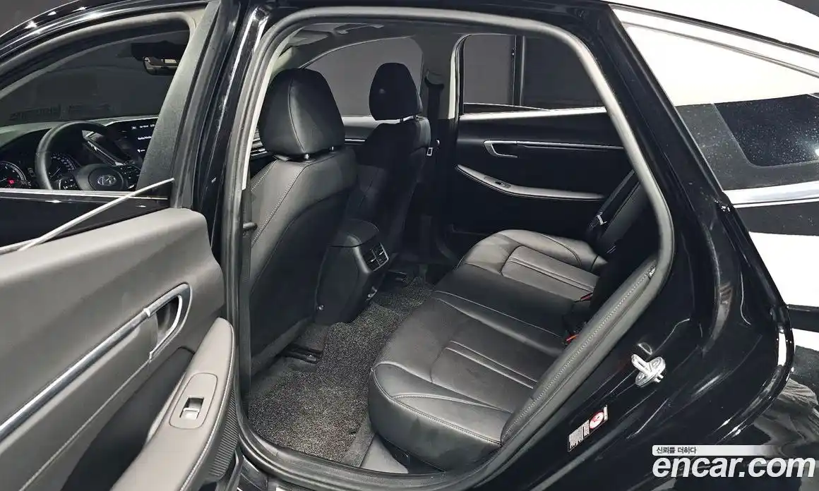 Hyundai Sonata 2022 2.0 Автомат в Москве № 531288, фото 12