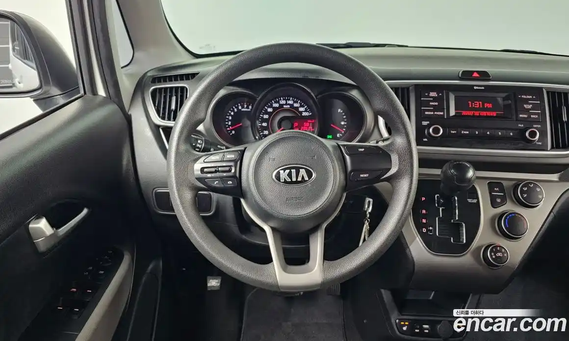 Kia Ray 2019 1.0 Автомат в Москве № 532709, фото 13