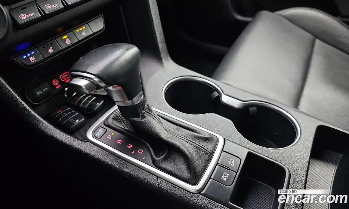 Kia Sportage 2018 2.0 Автомат в Москве № 532782, фото 9