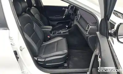 Kia Sportage 2018 2.0 Автомат в Москве № 532782, миниатюра 10