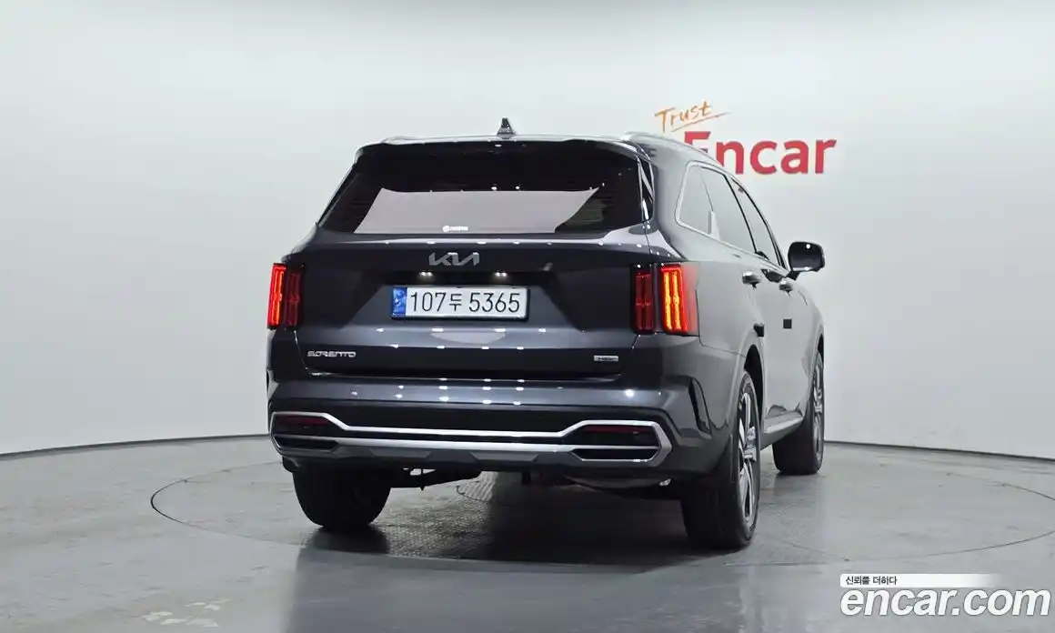 Kia Sorento 2023 1.6 Автомат в Москве № 532812, фото 4