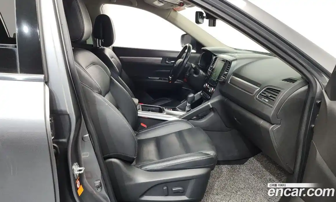 Renault QM6 2018 2.0 Автомат в Москве № 533570, фото 10