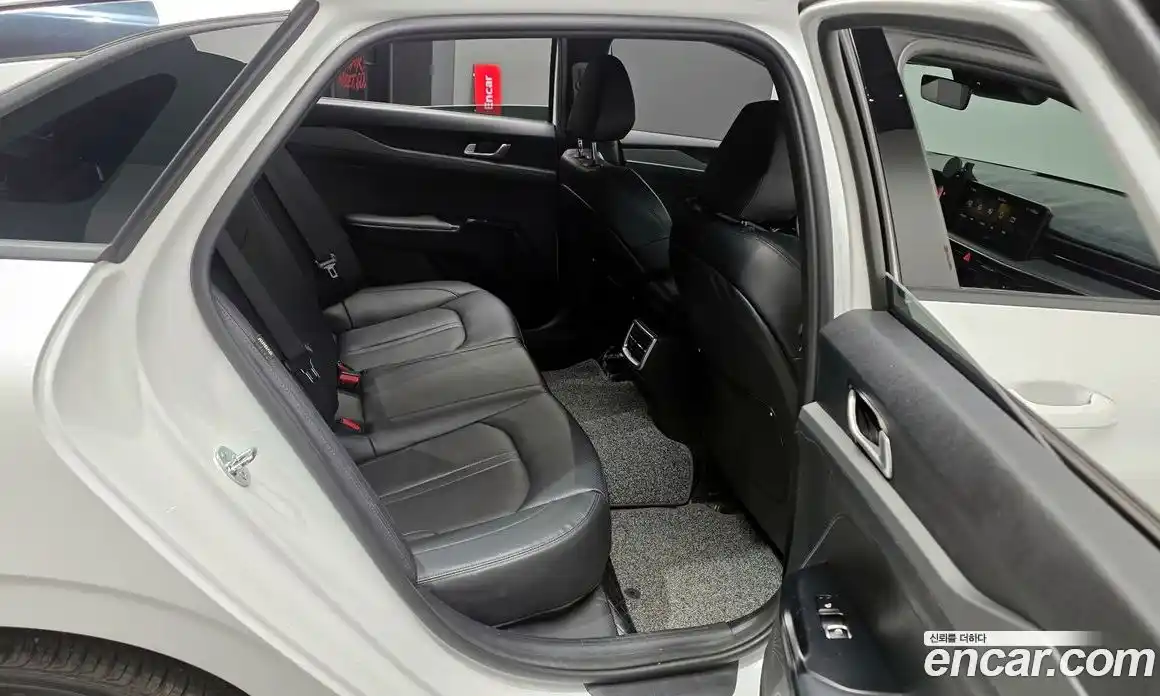 Kia K5 2025 2.0 Автомат в Москве № 534080, фото 12