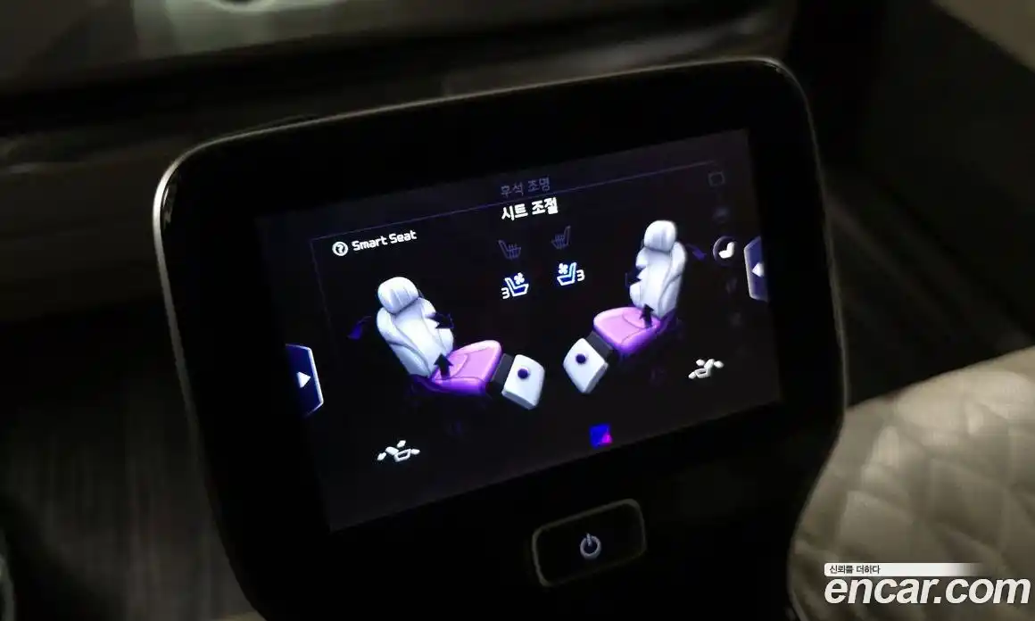 Kia Canival 2023 3.5 Автомат в Москве № 534148, фото 17