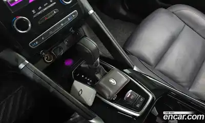 Renault QM6 2020 2.0 Автомат в Москве № 534160, миниатюра 9