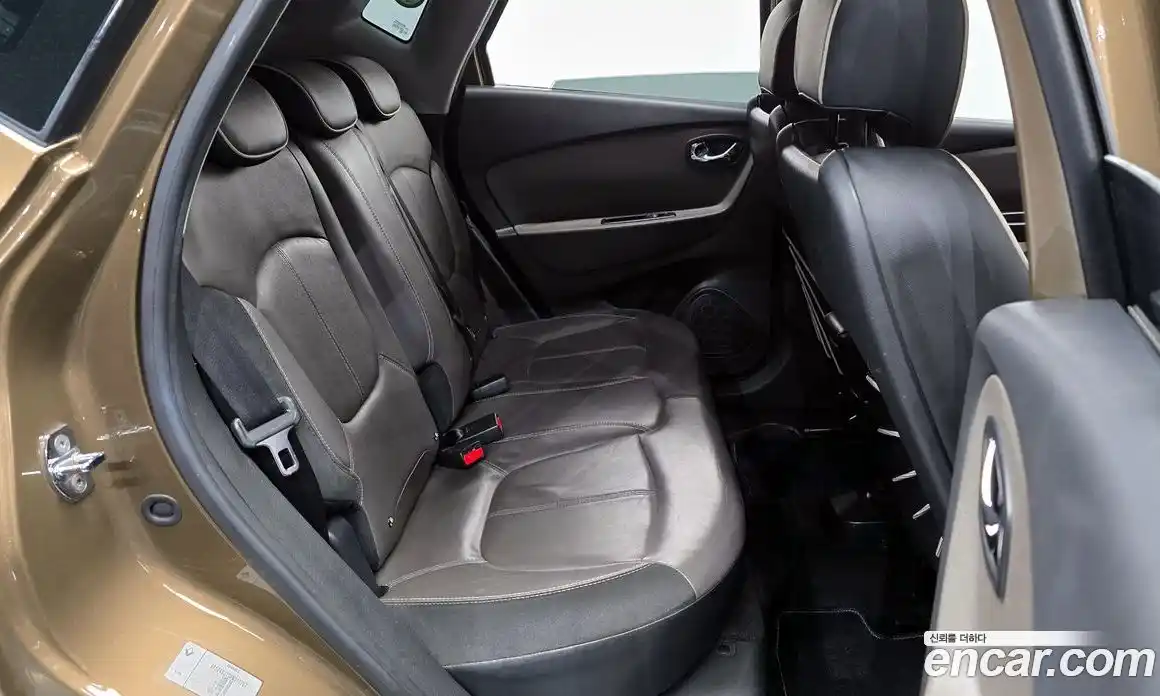 Renault QM3 2017 1.5 Автомат в Москве № 534264, фото 12