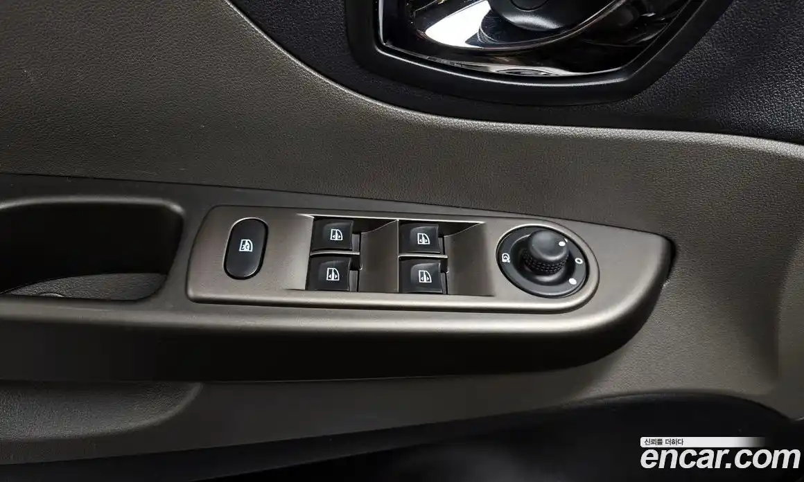 Renault QM3 2017 1.5 Автомат в Москве № 534264, фото 17