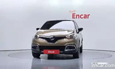 Renault QM3 2017 1.5 Автомат в Москве № 534264, миниатюра 3