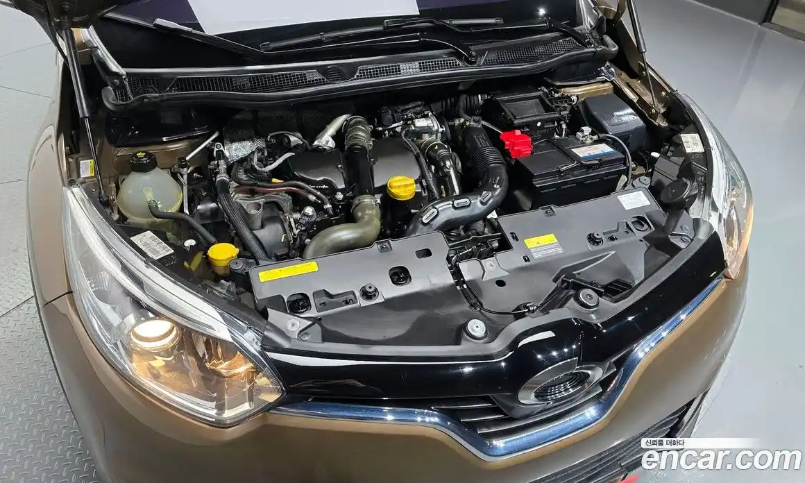 Renault QM3 2017 1.5 Автомат в Москве № 534264, фото 6