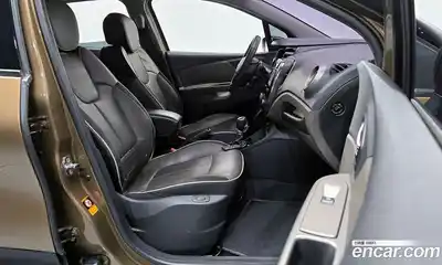 Renault QM3 2017 1.5 Автомат в Москве № 534264, миниатюра 10