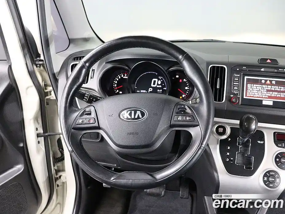 Kia Ray 2016 1.0 Автомат в Москве № 534360, фото 15
