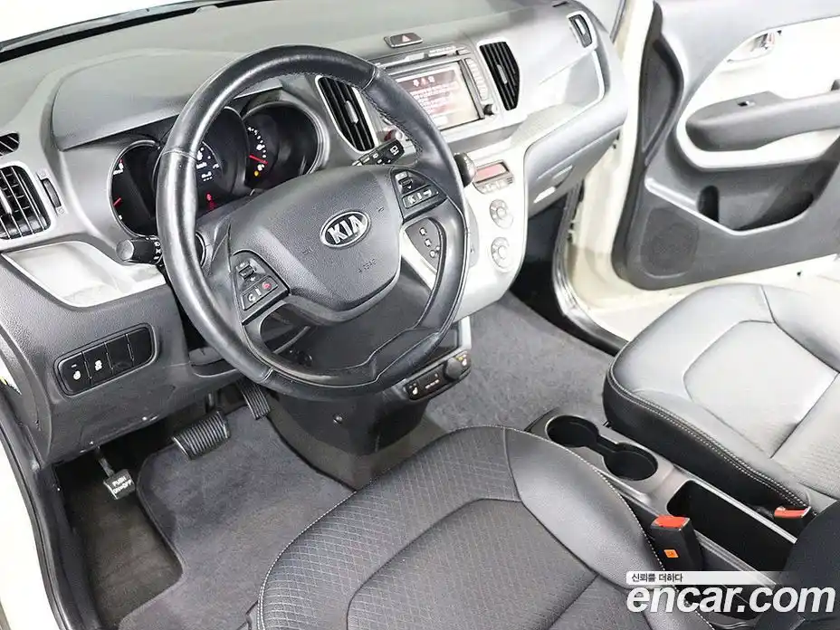 Kia Ray 2016 1.0 Автомат в Москве № 534360, фото 17