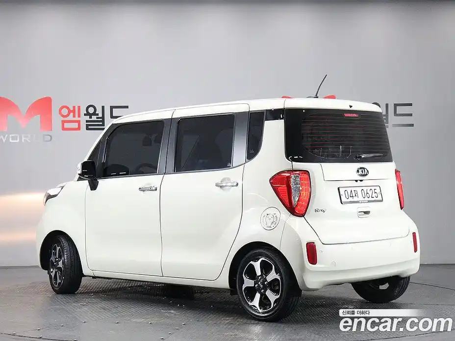 Kia Ray 2016 1.0 Автомат в Москве № 534360, фото 4