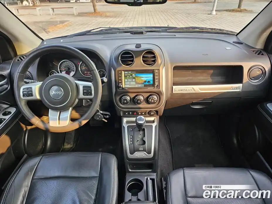 Jeep Compass 2014 2.4 Автомат в Москве № 535358, фото 14